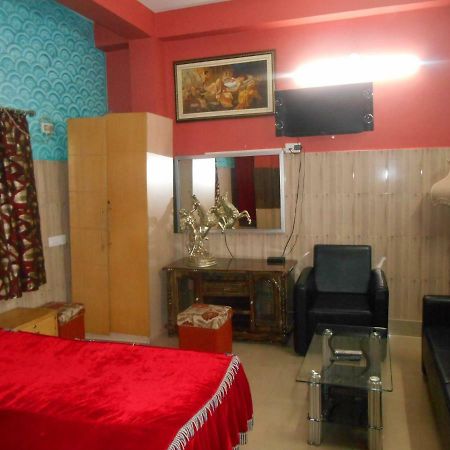 Hotel Surja Laxmi Raiganj エクステリア 写真