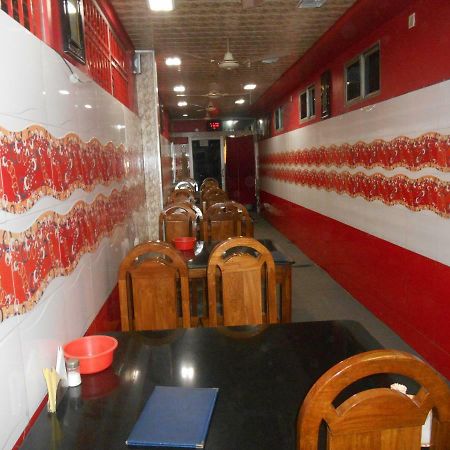 Hotel Surja Laxmi Raiganj エクステリア 写真