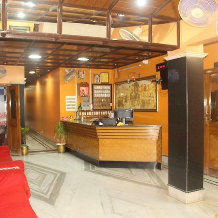 Hotel Surja Laxmi Raiganj エクステリア 写真