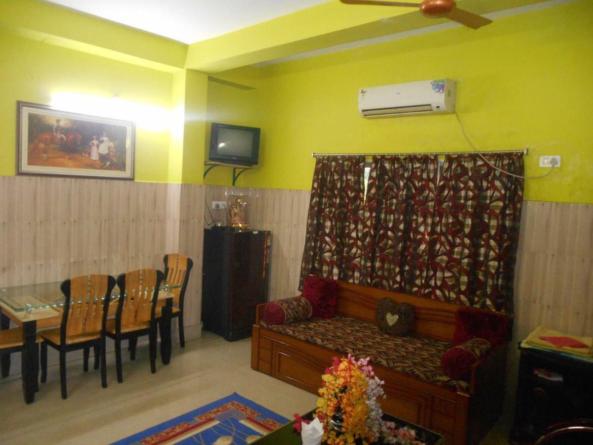 Hotel Surja Laxmi Raiganj エクステリア 写真